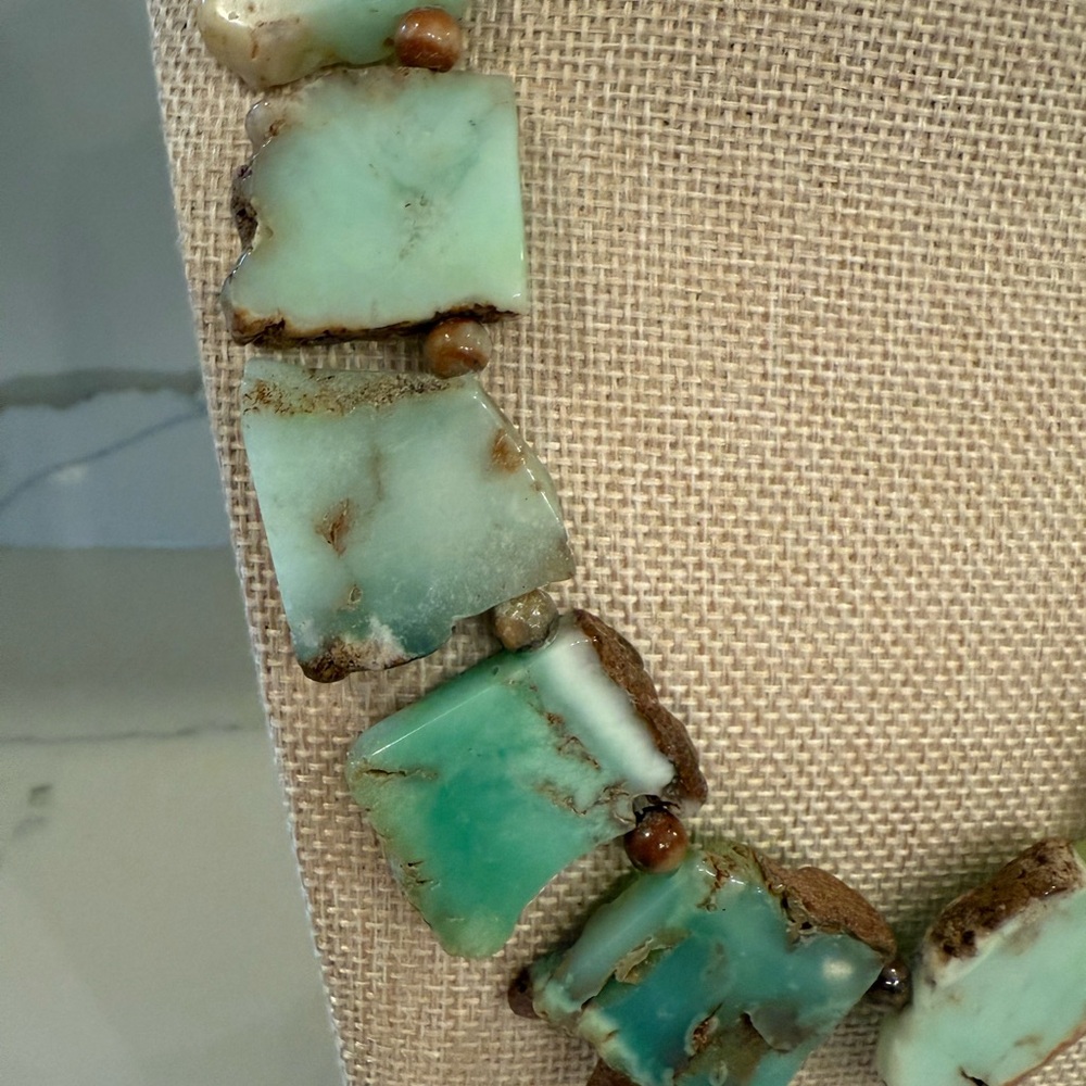 Elegant Turquoise and Brown Stone Necklace - Picture 2 of 3